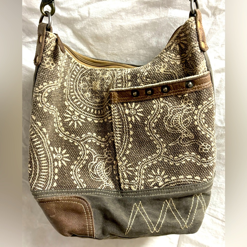 Myra Bag canvas & tapestry.